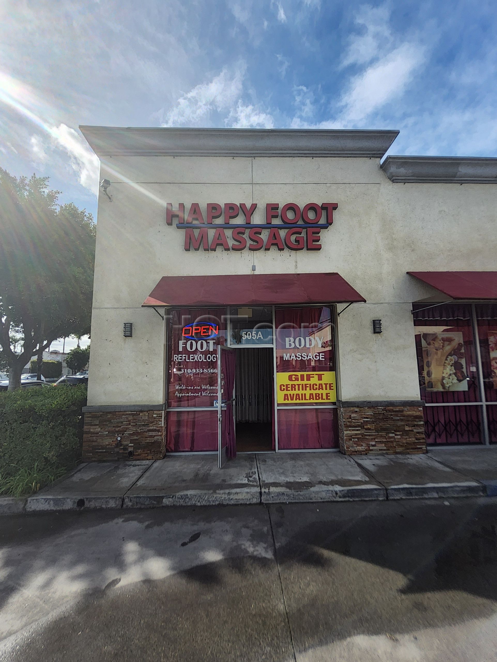Compton, California Happy Foot Massage