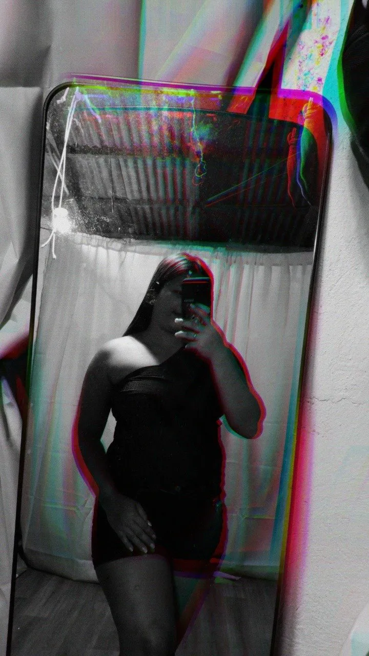 Escorts Makati City, Philippines Janea Ly