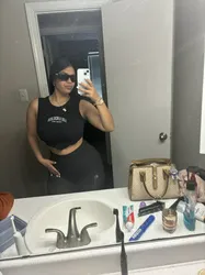 Escorts Louisville, Kentucky Lía | Cuban latín girl