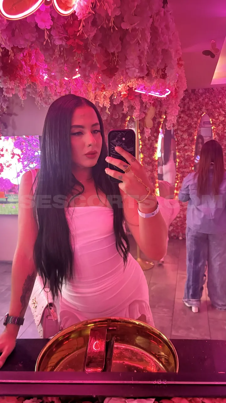 Escorts Medellin, Colombia Sofia