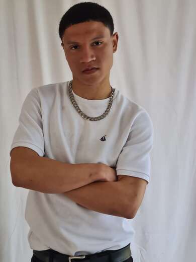 Escorts South Africa Young male, Lightskin, dark hair