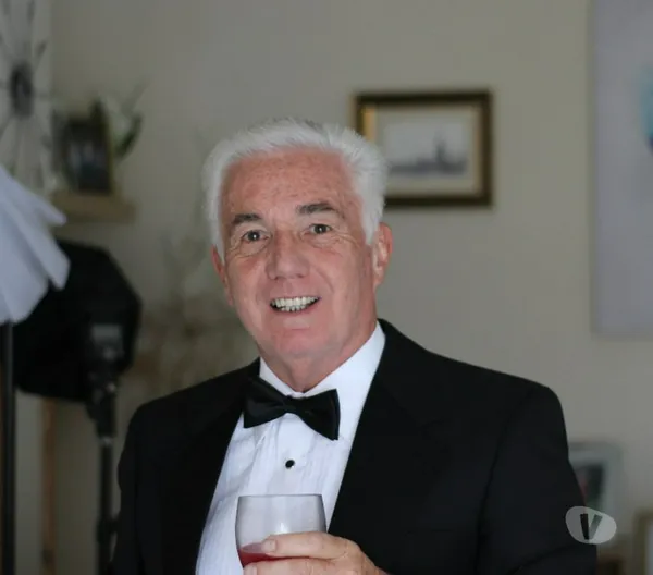Escorts Abersychan, Wales Mature Man for Tops