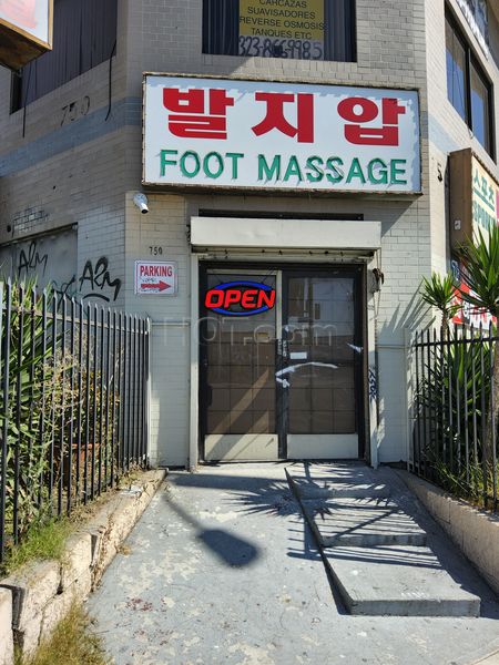 Massage Parlors Los Angeles, California Sports Foot Massage