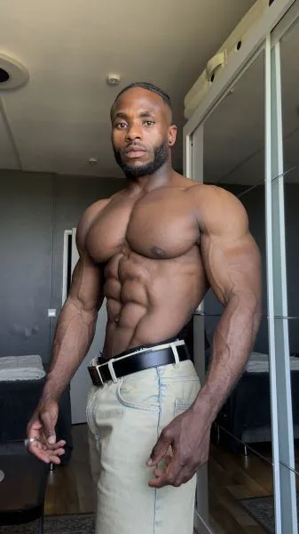 Escorts Berlin, Germany Bobbylouis