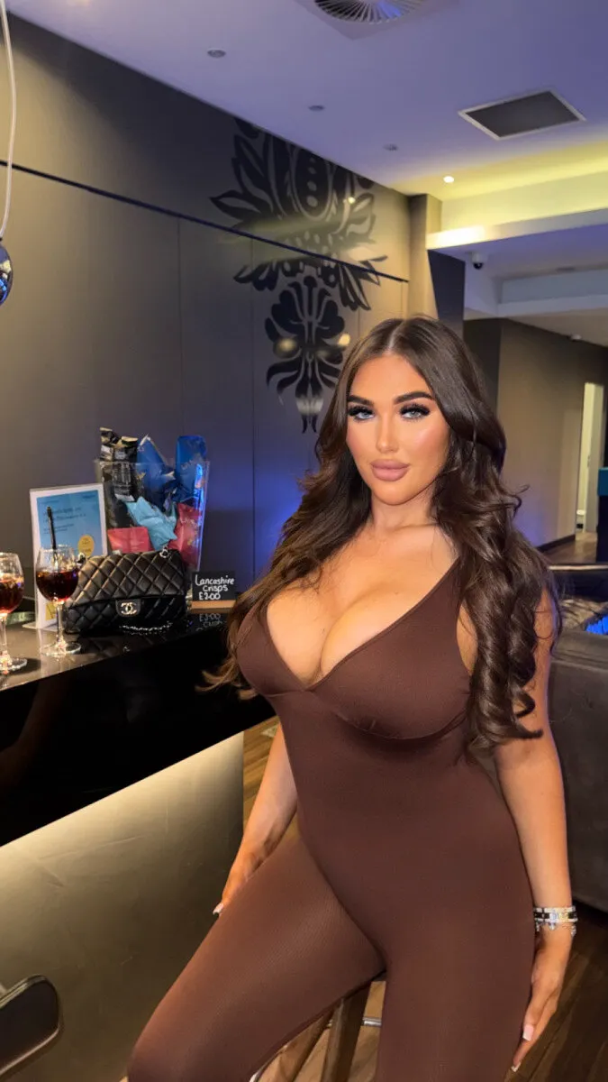 Escorts Liverpool, England Chloe Elizabeth