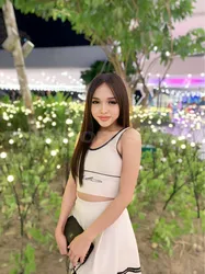 Escorts Makati City, Philippines Asian Petite