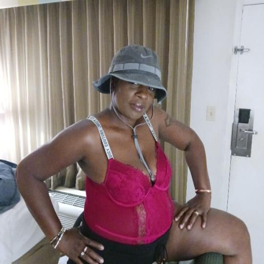 Escorts Chattanooga, Tennessee 🤑🍬$exy🍬👑Queen💕💋InCall/OutCall🚓Car sex🚓🤑Available Now 24/7🤑💋looking for real fucking buddy💋  41 -