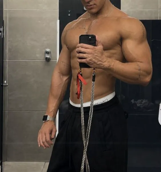 Escorts London, England Viktor_Krum