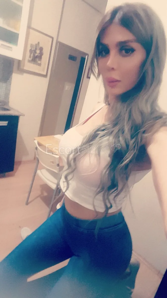 Escorts Turkey lara