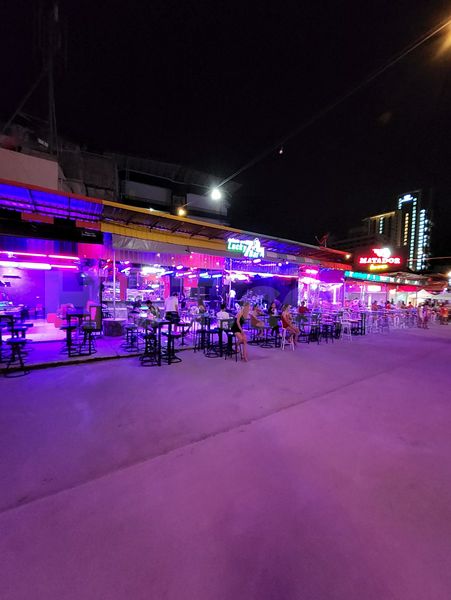 Beer Bar / Go-Go Bar Pattaya, Thailand Lucky 7 Bar