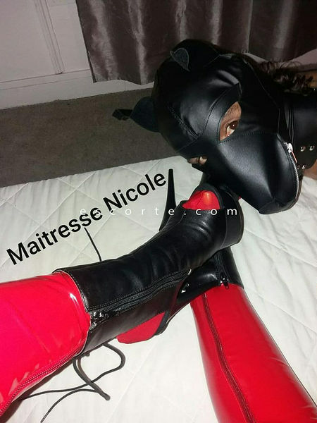 Escorts Paris, France Maitresse Nicole