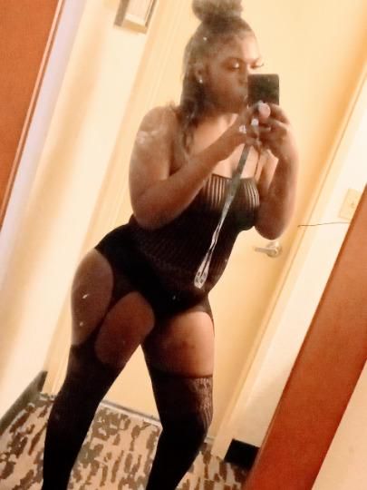 Escorts Daytona Beach, Florida Round booty🍑🍑 Super wet and tight🍭🍫🍓 Classy Freak! NO RUSH. 💋 head game amazing