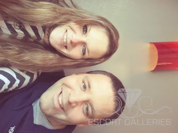 Escorts Knoxville, Tennessee Destiny and Austin Reed