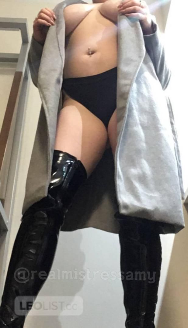 Escorts Windsor, Connecticut This Is ONLY For The Gentlemen Kinky & CURIOUS To Explore