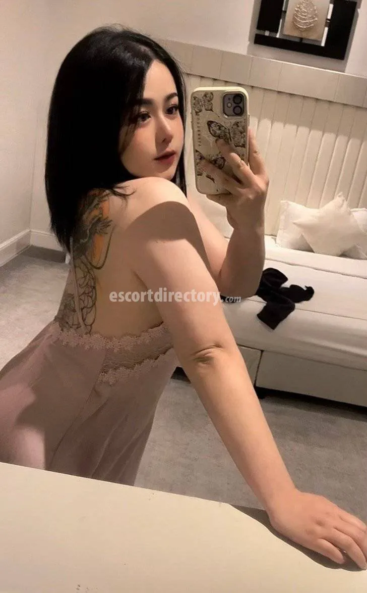 Escorts Riyadh, Saudi Arabia Luna