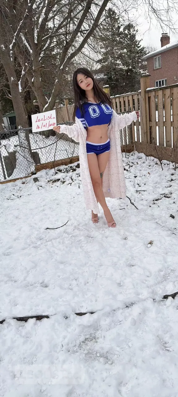Escorts Oakville, Ontario YiYi
