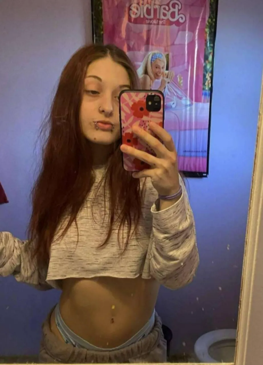Escorts Ottawa, Ontario SEXY BJ/COME MAKE ME WET/DEEP THROAT/ CURVY/ PARTY
