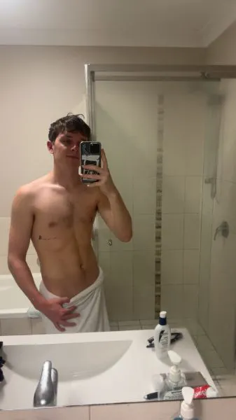 Escorts Newcastle, Australia Youngtwinkluke