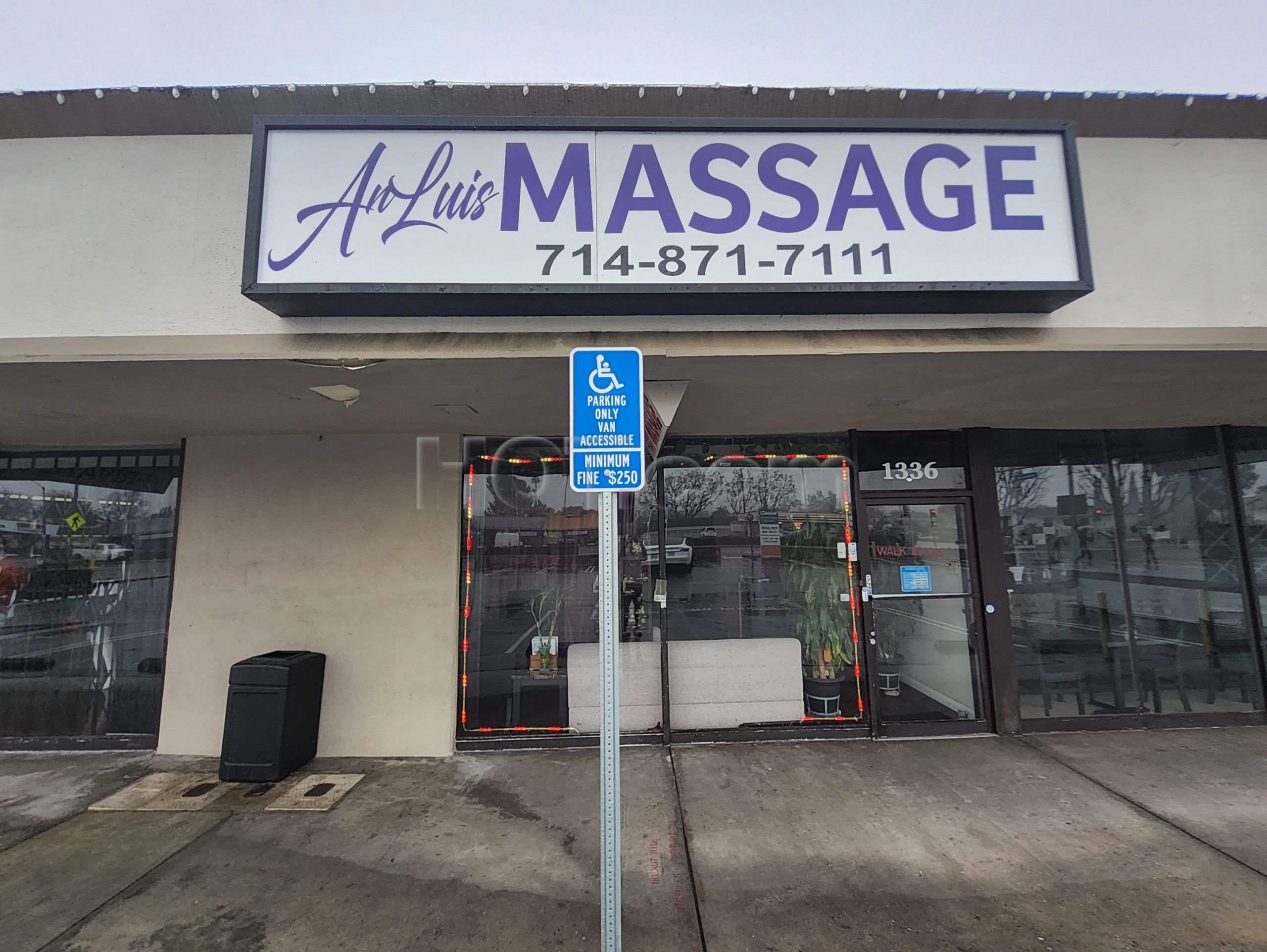 Fullerton, California An Luis Massage