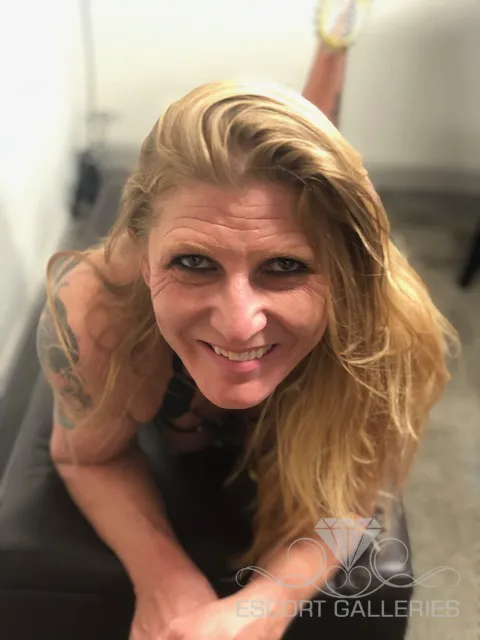 Escorts Denver, Colorado null