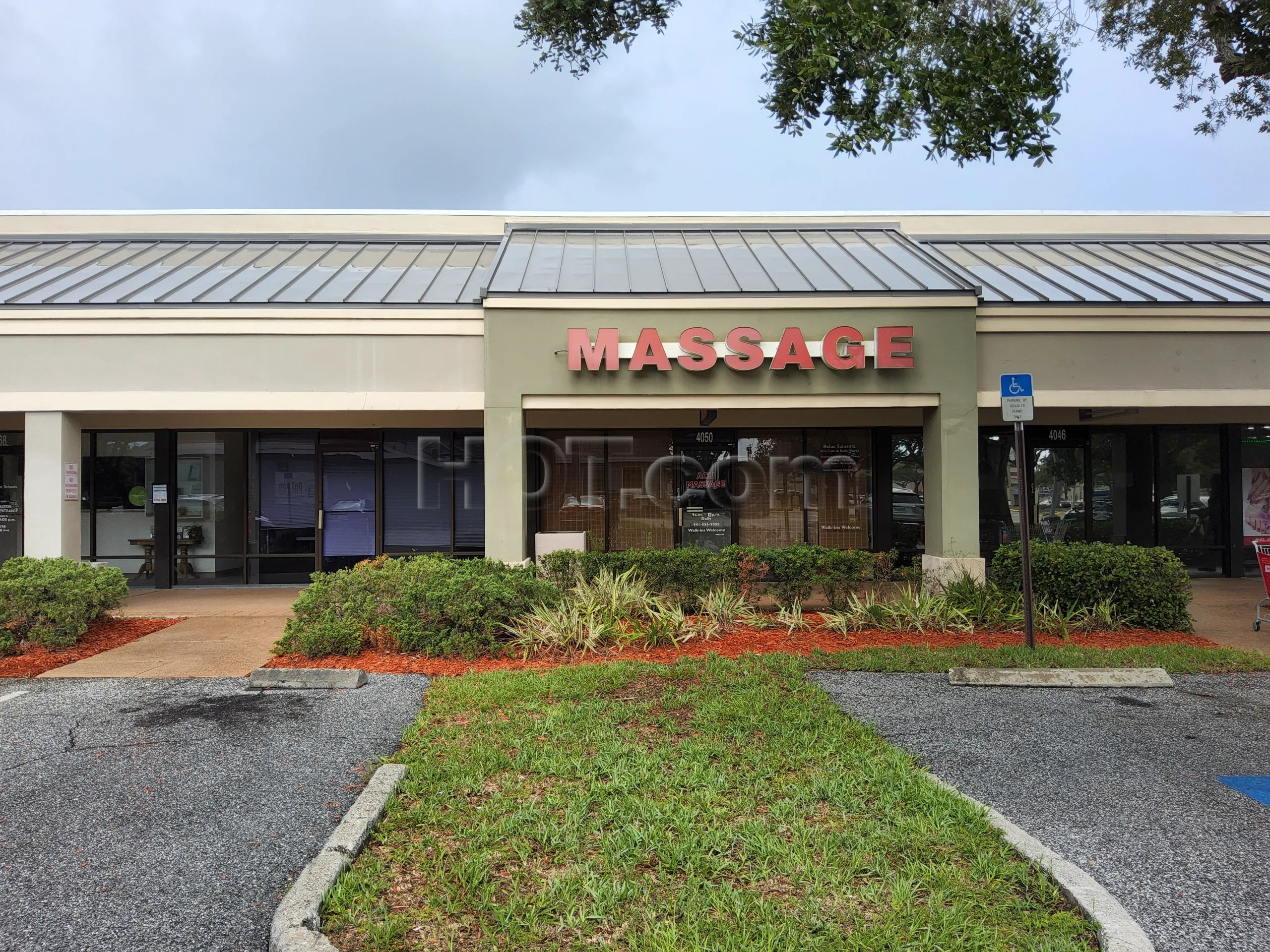 Pensacola, Florida Waterfall Massage Spa