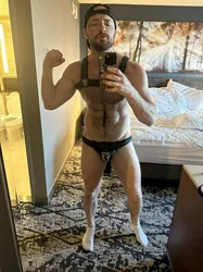 Escorts Lake Saint Louis, Missouri Full service Gogo boy