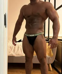 Escorts Dubai, United Arab Emirates MuscularMassage