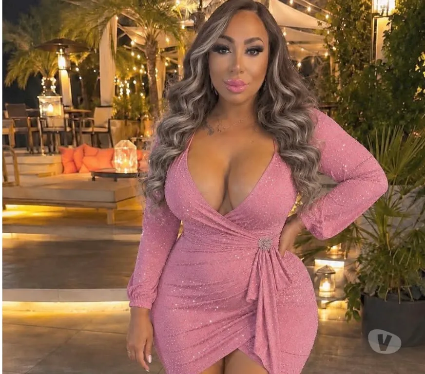 Escorts Birmingham, England TOP XL TRANSEXUAL curvy party big boobs🍑❤️