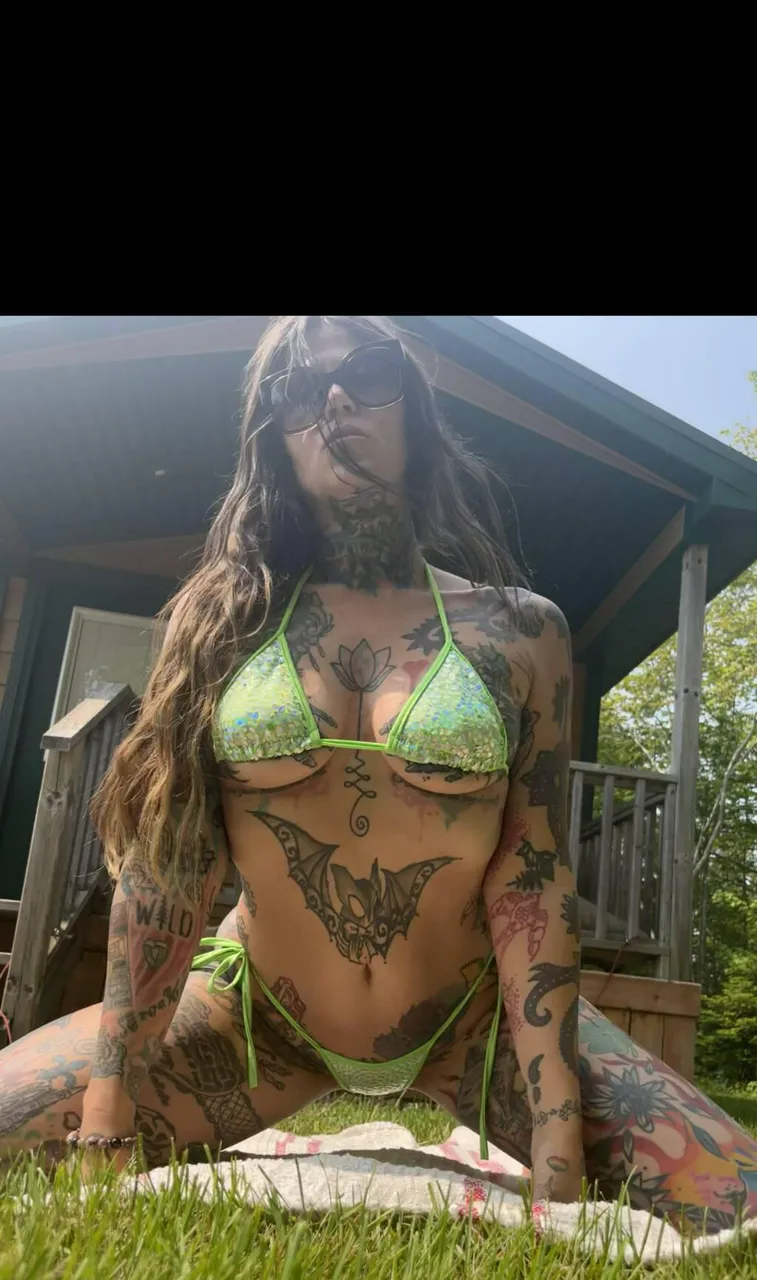 Escorts Victoria, British Columbia Kandy