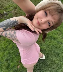 Escorts Etobicoke, Ontario Hailey