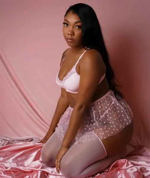 Escorts Sacramento, California Michaela | Incall/Outcall 💋 Sexy natural shell ✅ Serious inquiries only..call