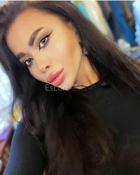 Escorts Lebanon Kira