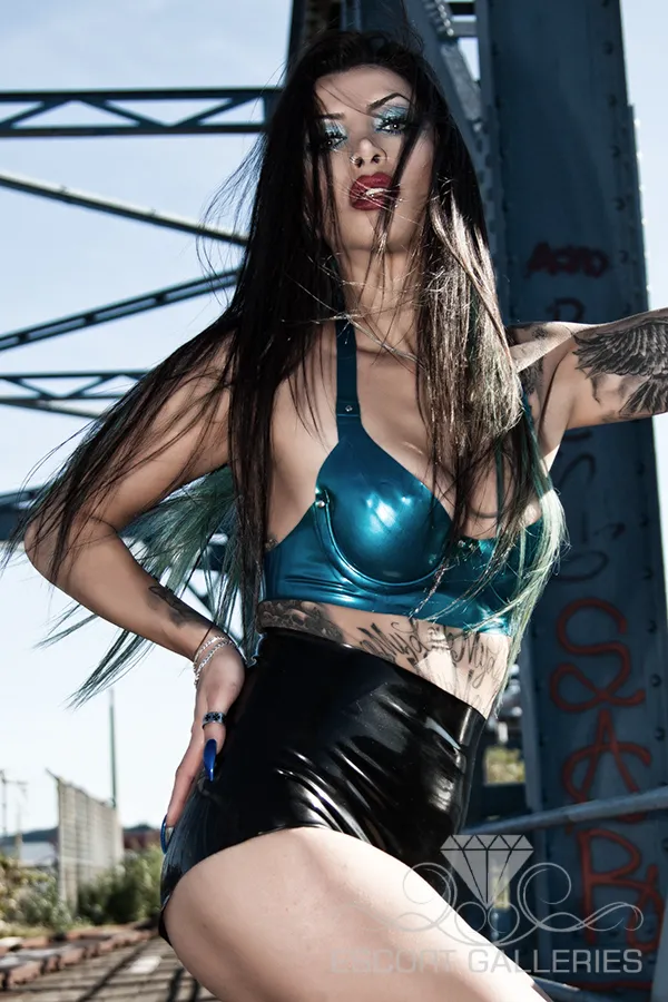 Escorts Zurich, Switzerland Goddess Domina Charlize