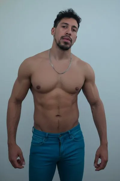 Escorts New York City, New York Reiden_TopLatin