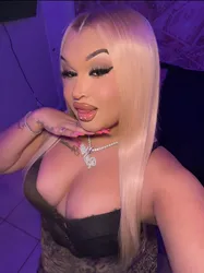 Escorts San Antonio, Texas Diamond AVAILABLE!
