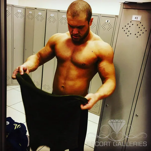 Escorts Prague, Czech Republic Bear95