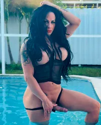 Escorts Miami, Florida Claudia Miramar