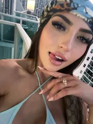 Escorts Miami, Florida Kylie | Sexy Latina Recién Llegada a Miami ❤️‍🔥💋😋🔥