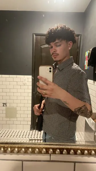Escorts Los Angeles, California Yunglatinojay
