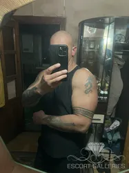 Escorts Kyiv, Ukraine Drago