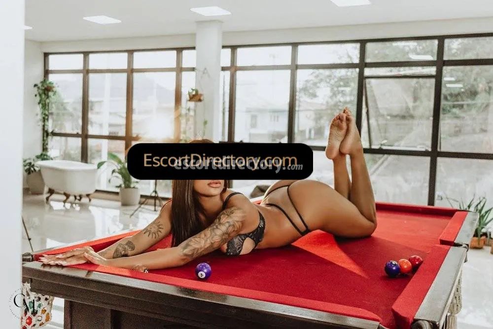 Escorts Ireland Maya