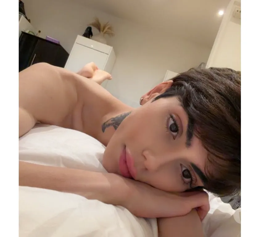Escorts London, England Femboy Vers Central London