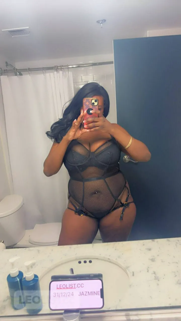 Escorts Mississauga, Ontario Jazmine