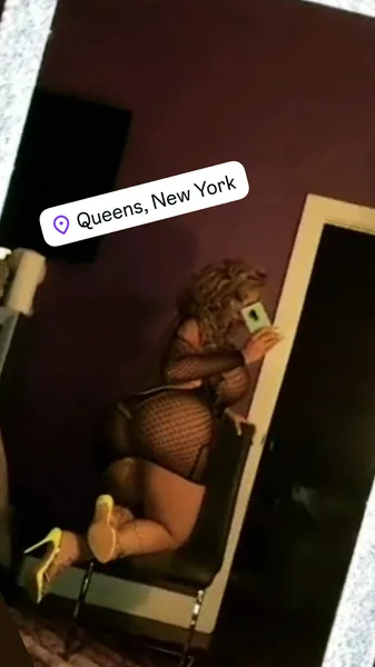 Escorts Queens, New York Paola queens