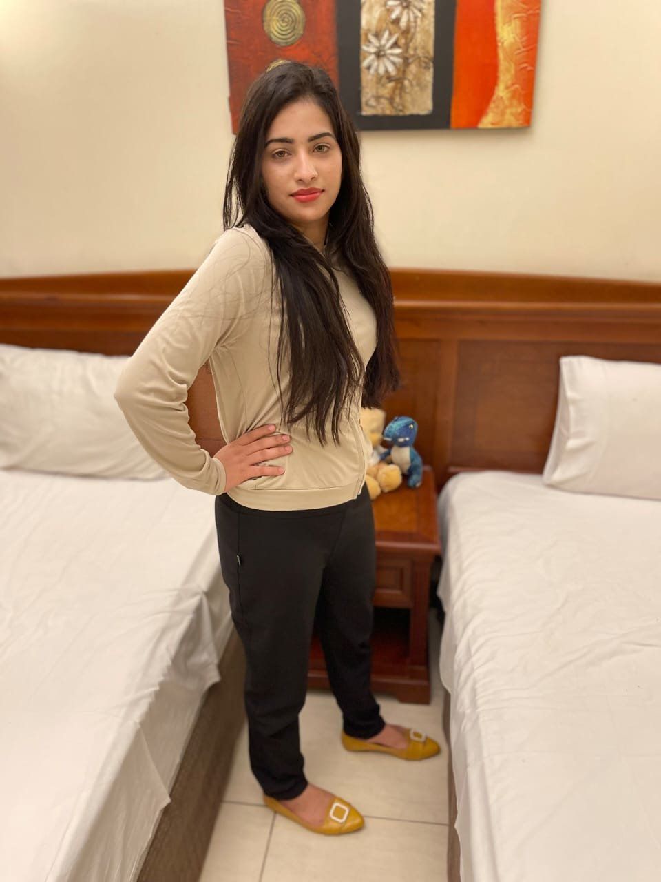 Escorts United Arab Emirates Namrata Indian Housewife