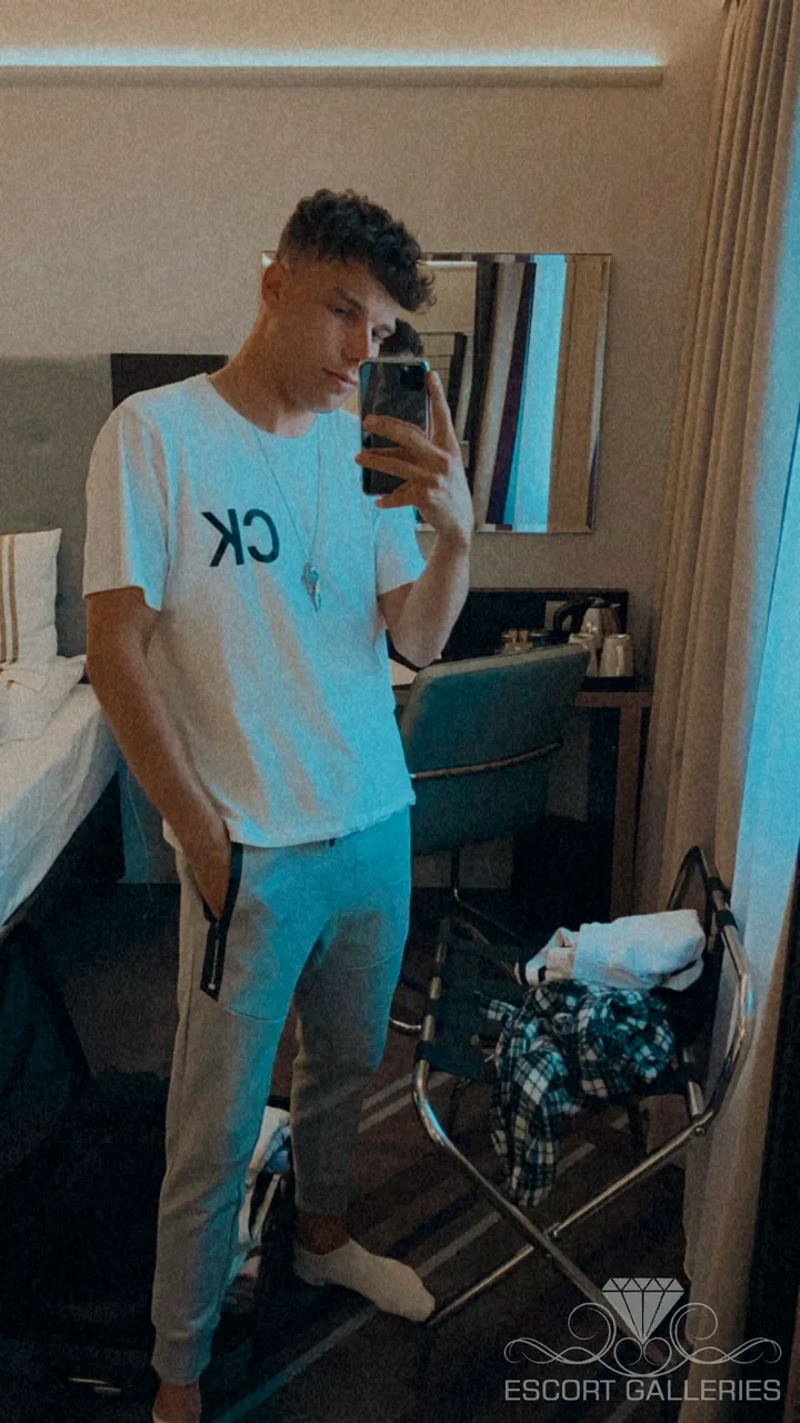 Escorts Hamburg, Germany Its sören 22