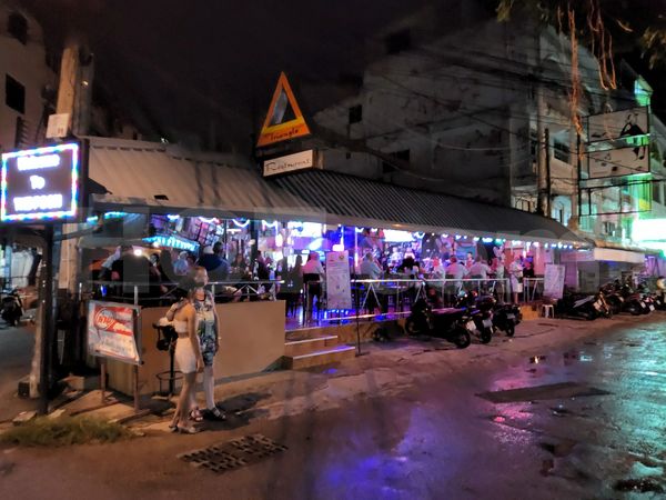Beer Bar / Go-Go Bar Pattaya, Thailand Triangle Bar