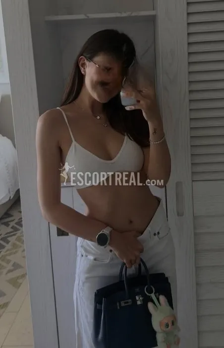 Escorts Milan, Italy (Violetta, independent)