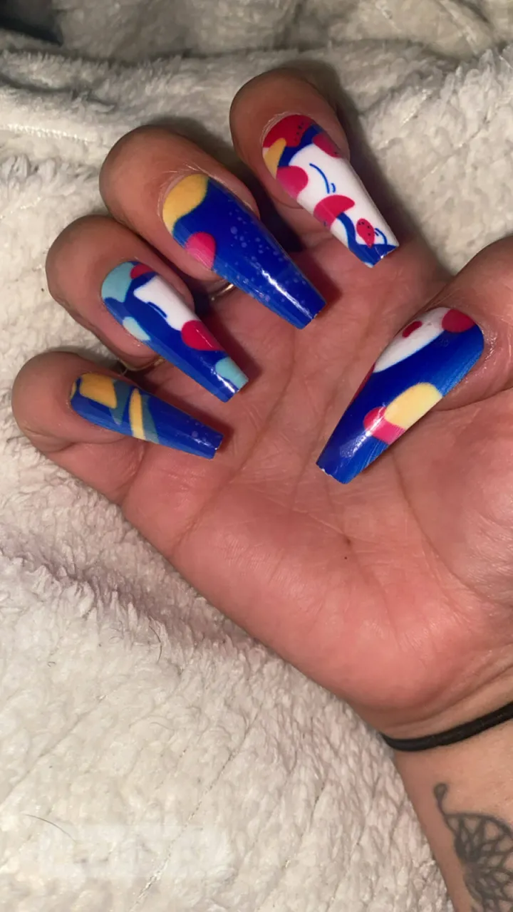 Escorts Guelph, Ontario Ava