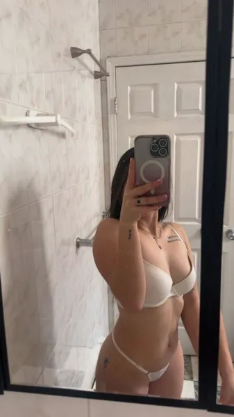 Escorts Queens, New York Ivony23